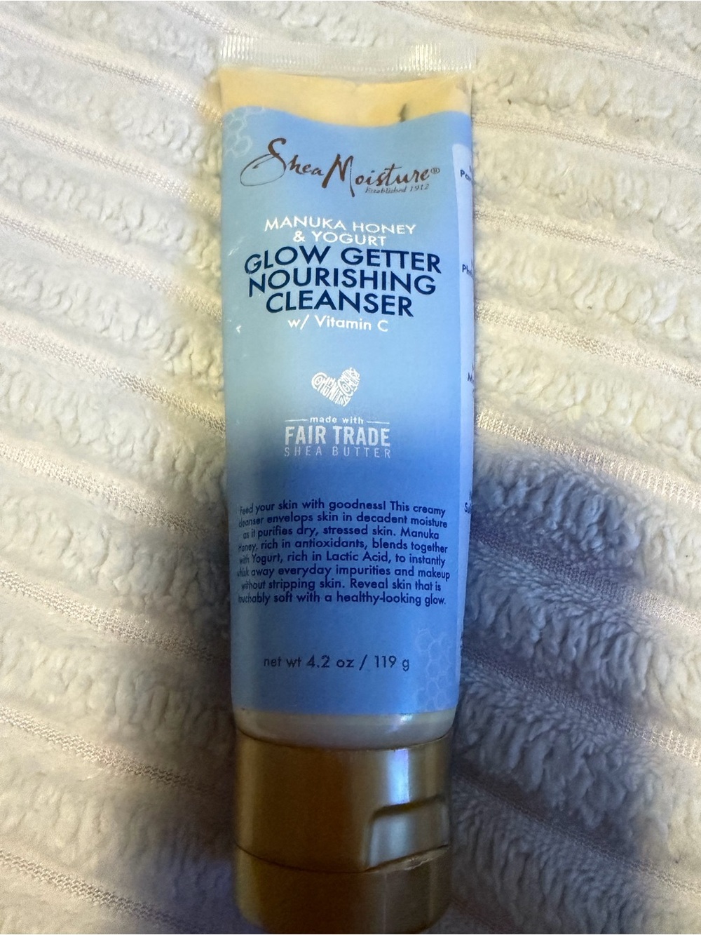 Shea Moisture Glow Getter Nourishing Cleanser - Blue